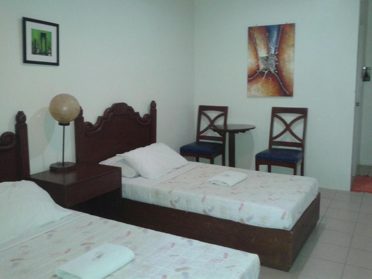 באקולוד 11Th Street Bed And Breakfast חדר תמונה